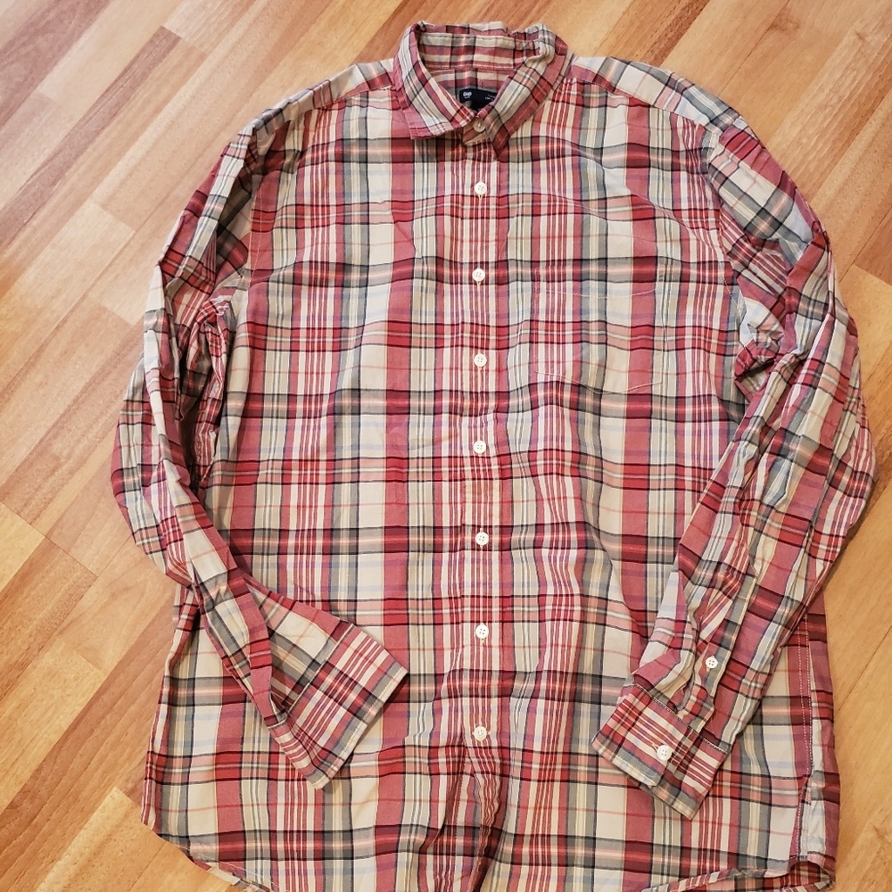 Gap checkered button shirt XL